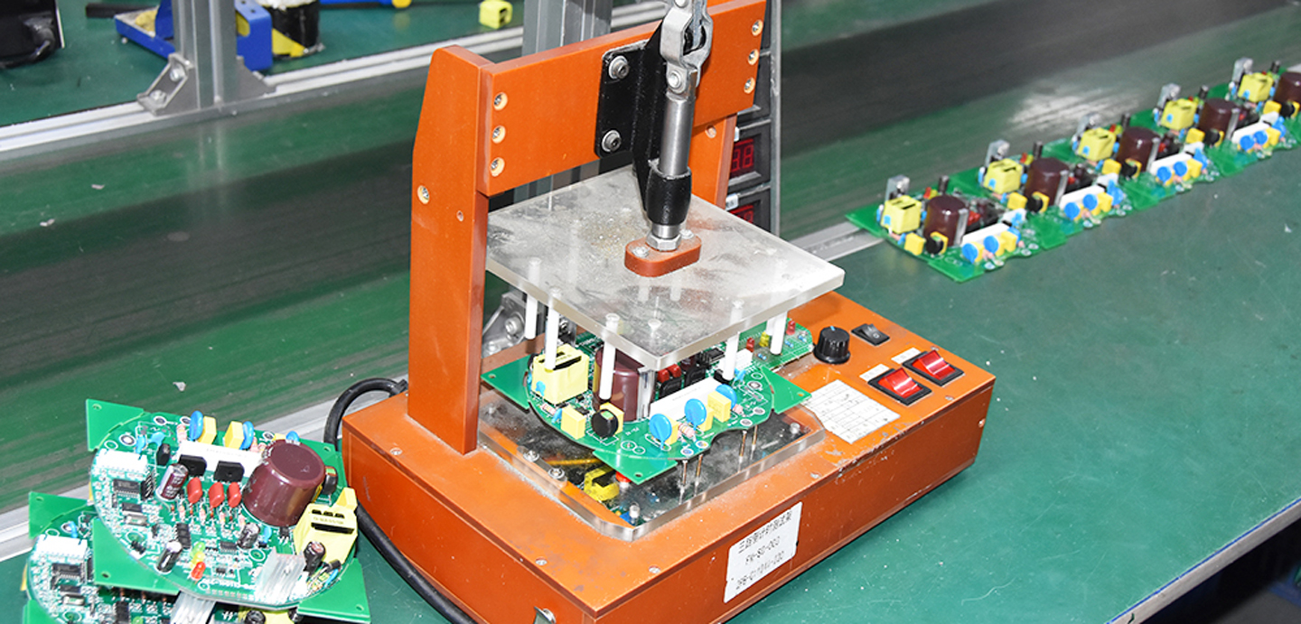 Yoritgichlar ishlab chiqarish uskunalari